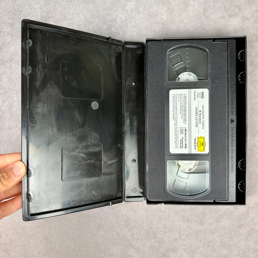 Verdi Il Trovatore VHS Pavarotti Marton Levine Metropolitan Opera Orchestra - Picture 5 of 8